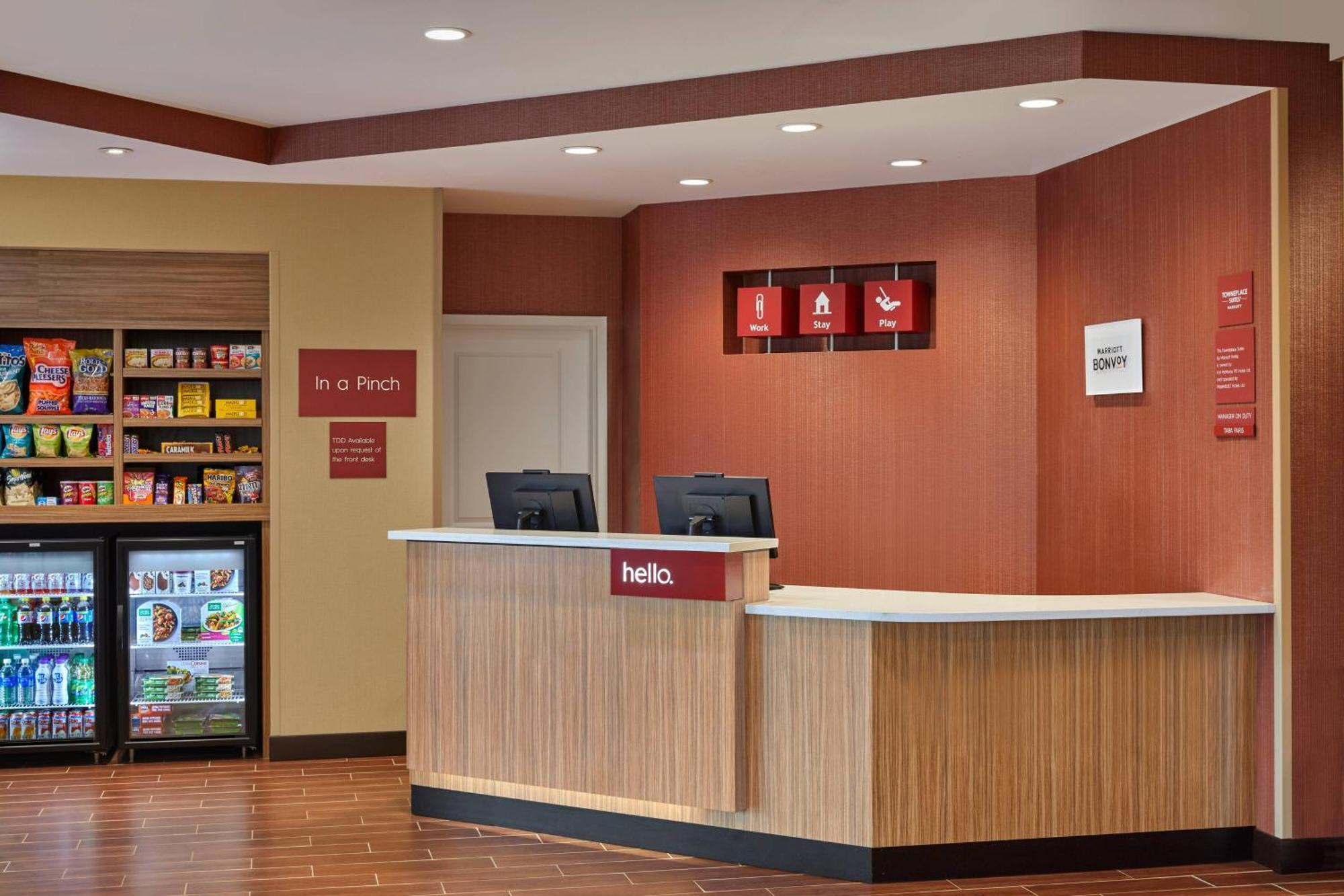 Towneplace Suites By Marriott Fort Mcmurray Exteriör bild